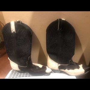 Cow hair vintage cowboy boots sz 6